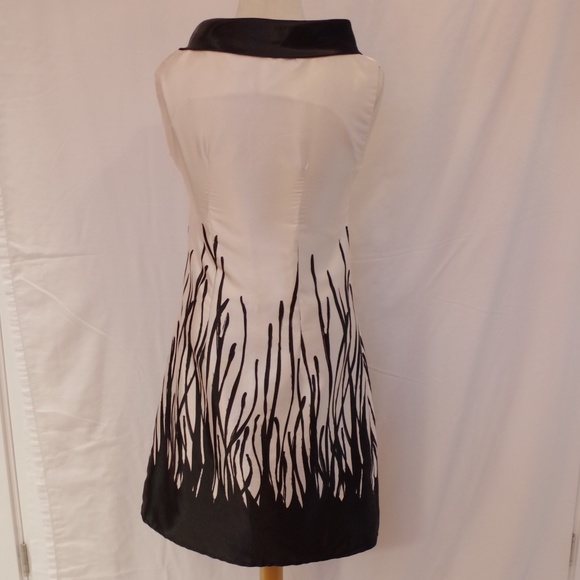 H&M Satin Mini Dress/Tunic- Sz. 6 (Small) - Picture 5 of 5